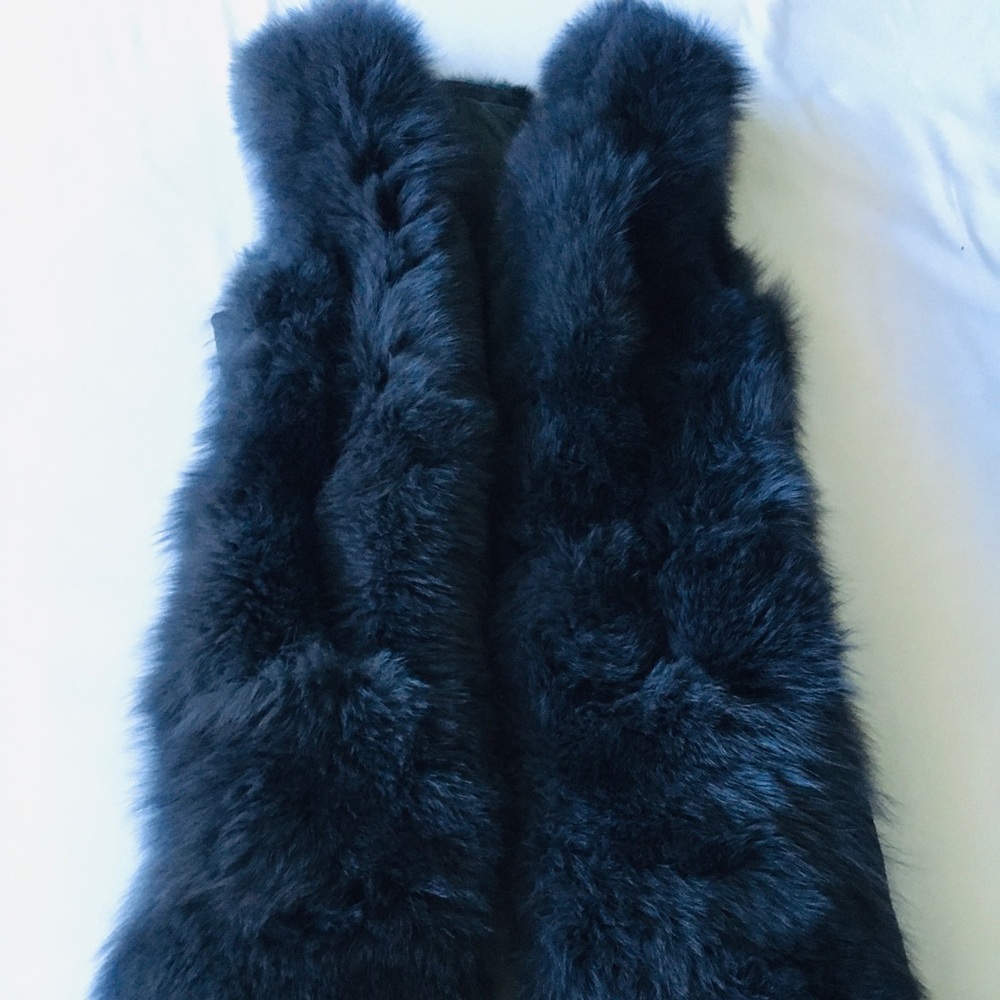 FUR COAT